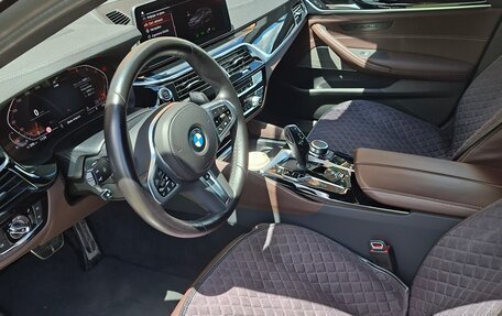 BMW 5 серия, 2022 год, 5 300 000 рублей, 1 фотография
