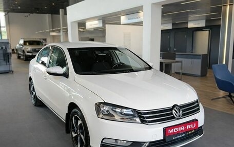 Volkswagen Passat B7, 2011 год, 899 000 рублей, 1 фотография