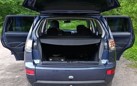 Mitsubishi Outlander III рестайлинг 3, 2007 год, 900 000 рублей, 9 фотография
