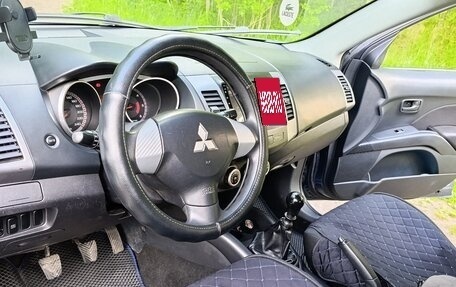 Mitsubishi Outlander III рестайлинг 3, 2007 год, 900 000 рублей, 12 фотография