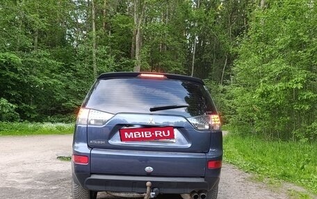 Mitsubishi Outlander III рестайлинг 3, 2007 год, 900 000 рублей, 5 фотография