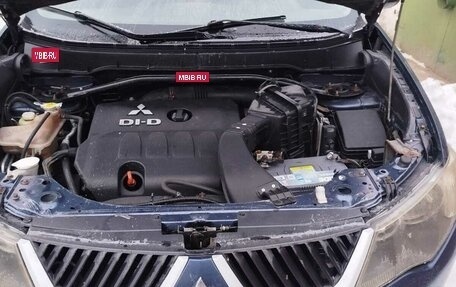 Mitsubishi Outlander III рестайлинг 3, 2007 год, 900 000 рублей, 16 фотография