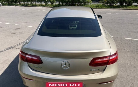 Mercedes-Benz E-Класс, 2020 год, 5 500 000 рублей, 4 фотография