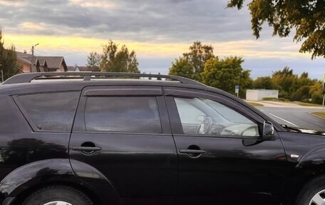 Mitsubishi Outlander III рестайлинг 3, 2010 год, 890 000 рублей, 4 фотография