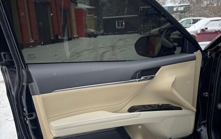 Toyota Camry, 2021 год, 2 600 000 рублей, 9 фотография