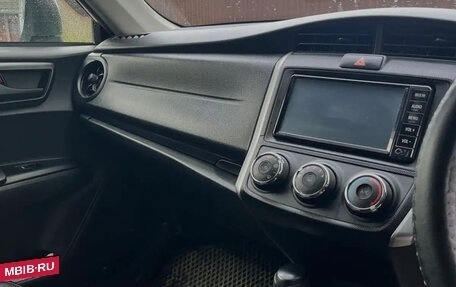 Toyota Corolla, 2018 год, 1 210 000 рублей, 2 фотография