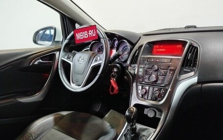 Opel Astra J, 2012 год, 740 000 рублей, 10 фотография