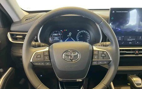Toyota Highlander, 2025 год, 5 499 000 рублей, 9 фотография
