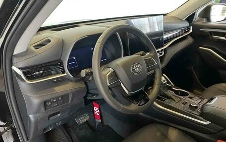 Toyota Highlander, 2025 год, 5 499 000 рублей, 7 фотография