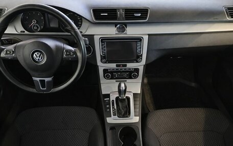 Volkswagen Passat B7, 2011 год, 899 000 рублей, 11 фотография