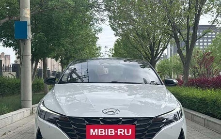 Hyundai Elantra, 2022 год, 1 168 000 рублей, 2 фотография