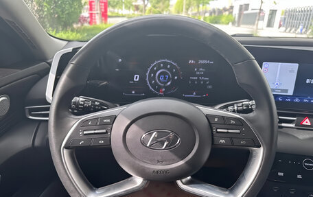 Hyundai Elantra, 2022 год, 1 168 000 рублей, 7 фотография