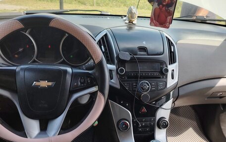 Chevrolet Cruze II, 2013 год, 500 000 рублей, 24 фотография