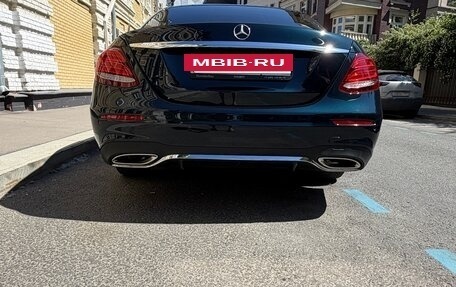 Mercedes-Benz E-Класс, 2016 год, 3 500 000 рублей, 14 фотография
