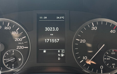 Mercedes-Benz Vito, 2016 год, 3 500 000 рублей, 26 фотография