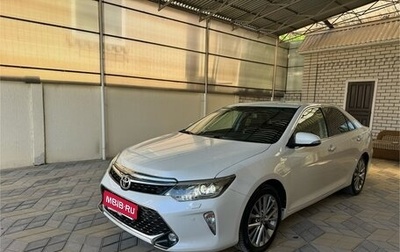 Toyota Camry, 2017 год, 2 050 000 рублей, 1 фотография