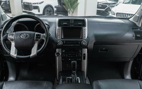 Toyota Land Cruiser Prado 150 рестайлинг 2, 2012 год, 2 450 000 рублей, 11 фотография