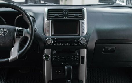 Toyota Land Cruiser Prado 150 рестайлинг 2, 2012 год, 2 450 000 рублей, 12 фотография