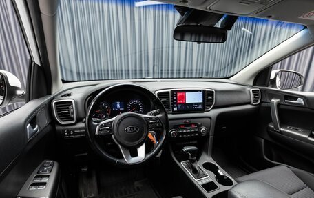 KIA Sportage IV рестайлинг, 2021 год, 2 499 000 рублей, 9 фотография
