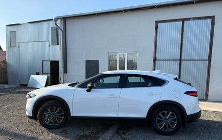 Mazda CX-4, 2022 год, 2 025 000 рублей, 10 фотография
