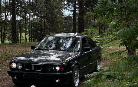BMW 5 серия, 1993 год, 300 000 рублей, 2 фотография