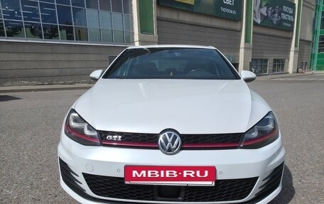 Volkswagen Golf GTI VII, 2014 год, 2 000 000 рублей, 2 фотография