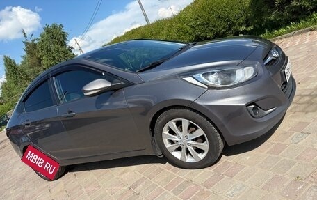 Hyundai Solaris II рестайлинг, 2011 год, 750 000 рублей, 3 фотография