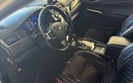 Toyota Camry, 2017 год, 2 050 000 рублей, 7 фотография