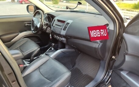 Mitsubishi Outlander III рестайлинг 3, 2012 год, 1 170 000 рублей, 12 фотография