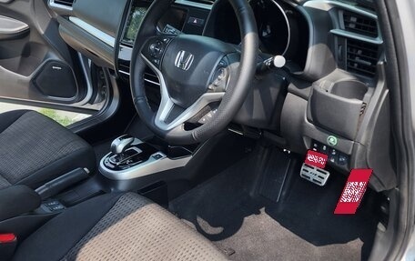 Honda Fit III, 2018 год, 1 250 000 рублей, 12 фотография