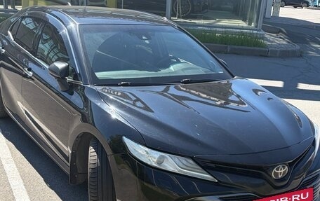 Toyota Camry, 2018 год, 2 000 000 рублей, 3 фотография