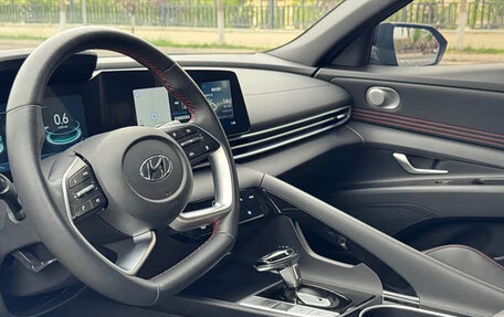 Hyundai Elantra, 2023 год, 1 201 000 рублей, 7 фотография