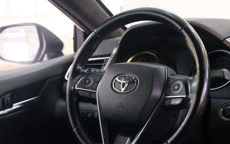 Toyota Camry, 2019 год, 2 449 000 рублей, 14 фотография