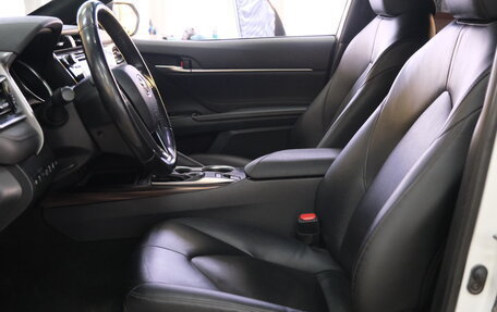 Toyota Camry, 2019 год, 2 449 000 рублей, 8 фотография