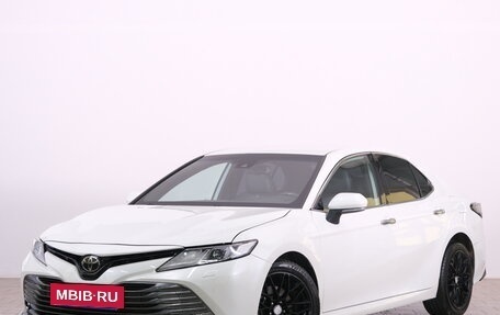 Toyota Camry, 2019 год, 2 449 000 рублей, 4 фотография