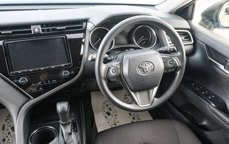 Toyota Camry, 2017 год, 2 699 000 рублей, 9 фотография