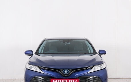 Toyota Camry, 2017 год, 2 699 000 рублей, 2 фотография