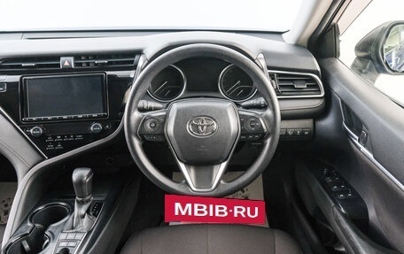Toyota Camry, 2017 год, 2 699 000 рублей, 14 фотография