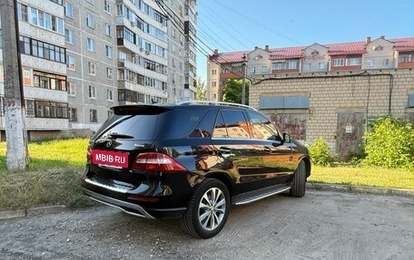 Mercedes-Benz M-Класс, 2014 год, 3 300 000 рублей, 3 фотография