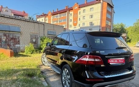 Mercedes-Benz M-Класс, 2014 год, 3 300 000 рублей, 5 фотография