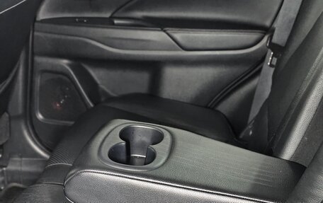Mitsubishi Outlander III рестайлинг 3, 2015 год, 1 700 000 рублей, 29 фотография