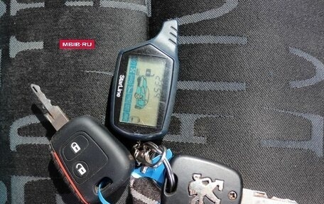 Peugeot 206, 2002 год, 216 000 рублей, 18 фотография