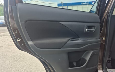 Mitsubishi Outlander III рестайлинг 3, 2022 год, 2 720 000 рублей, 27 фотография