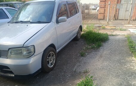 Nissan Cube II, 2001 год, 150 000 рублей, 3 фотография