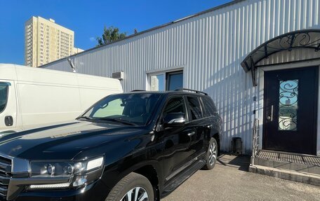 Toyota Land Cruiser 200, 2018 год, 6 300 000 рублей, 8 фотография