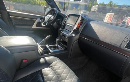 Toyota Land Cruiser 200, 2018 год, 6 300 000 рублей, 14 фотография