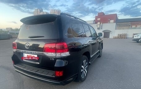 Toyota Land Cruiser 200, 2018 год, 6 300 000 рублей, 6 фотография
