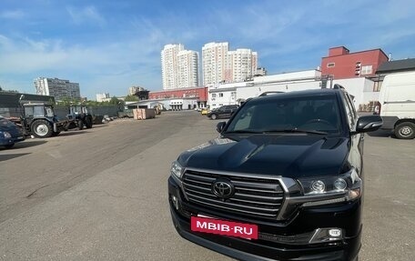 Toyota Land Cruiser 200, 2018 год, 6 300 000 рублей, 19 фотография