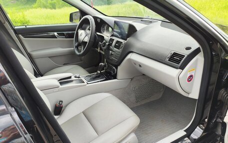 Mercedes-Benz C-Класс, 2010 год, 1 150 000 рублей, 13 фотография