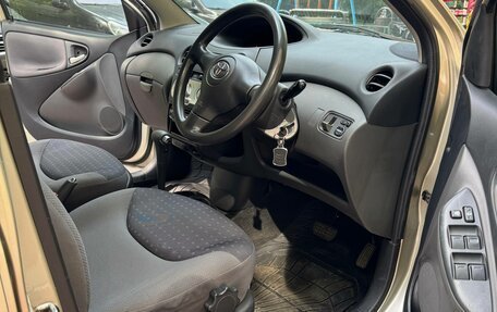 Toyota Vitz, 2003 год, 325 000 рублей, 6 фотография
